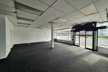 Prime Glen Eden Retail Opportunity – 158m² Road Fr