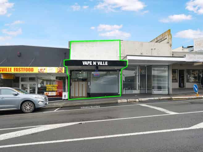 Dual-Income Opportunity in the Heart of Helensville!