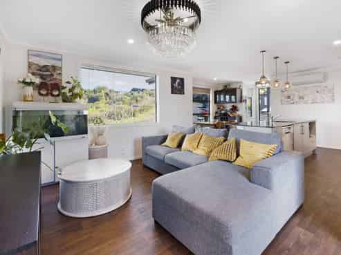 2 Hauruia Way, Pyes Pa