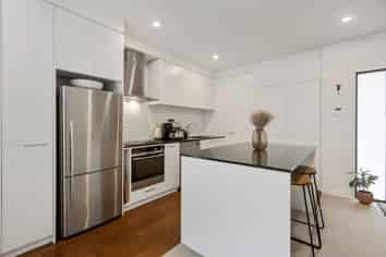 57 Rua Kai Way, Brooklyn