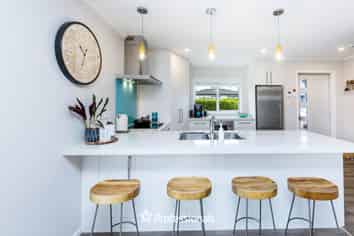 2 Chalfont Road, Silverstream