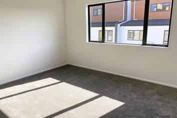 unit E/55 Drake Street, Howick