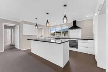112 Helenslee Road, Pokeno