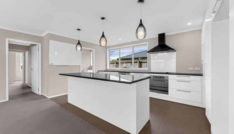 112 Helenslee Road, Pokeno