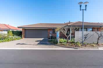 57 Grosvenor Gardens, Flagstaff