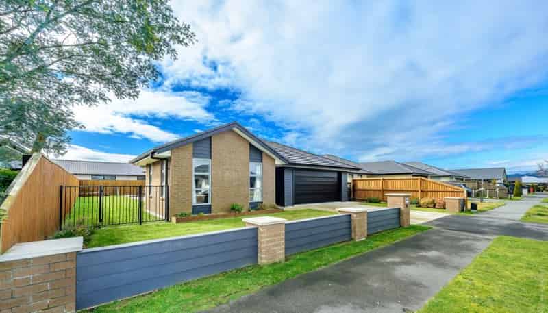 27 Zinnia Way, Wigram