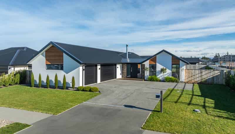 14 Merino Crescent, Kirwee