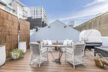 2/66 Ghuznee Street, Te Aro