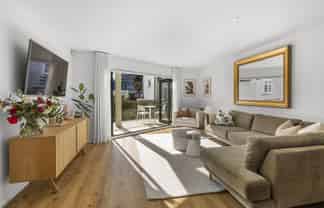2/38A Roxburgh Street, Mount Victoria