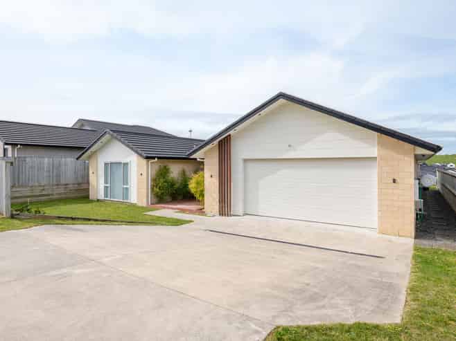 10 Paiaka Place, Rototuna North