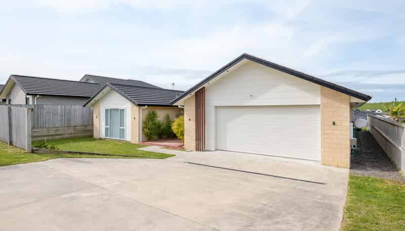 10 Paiaka Place, Rototuna North