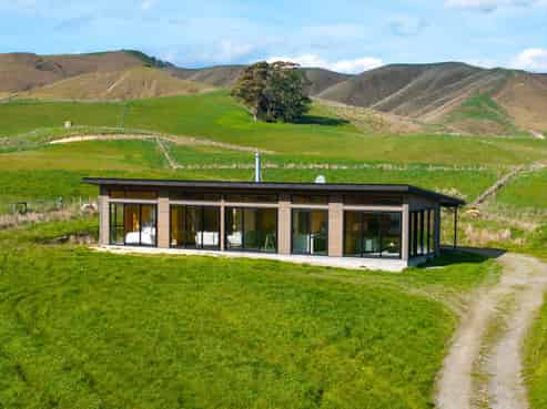195F Millars Road, Carterton