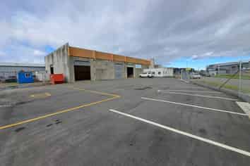 GREAT VALUE WORKSHOP/ WAREHOUSE