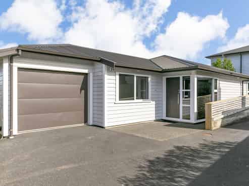 11A Pinkerton Grove, Newlands