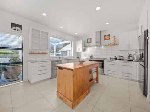 20 Milford Downs, Masterton