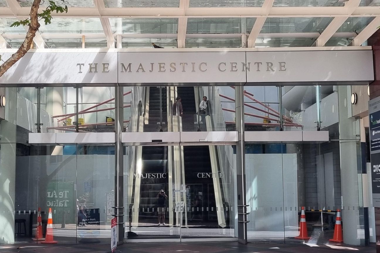 FOR LEASE – Premium Office Space | Level 21 - Vista 2
