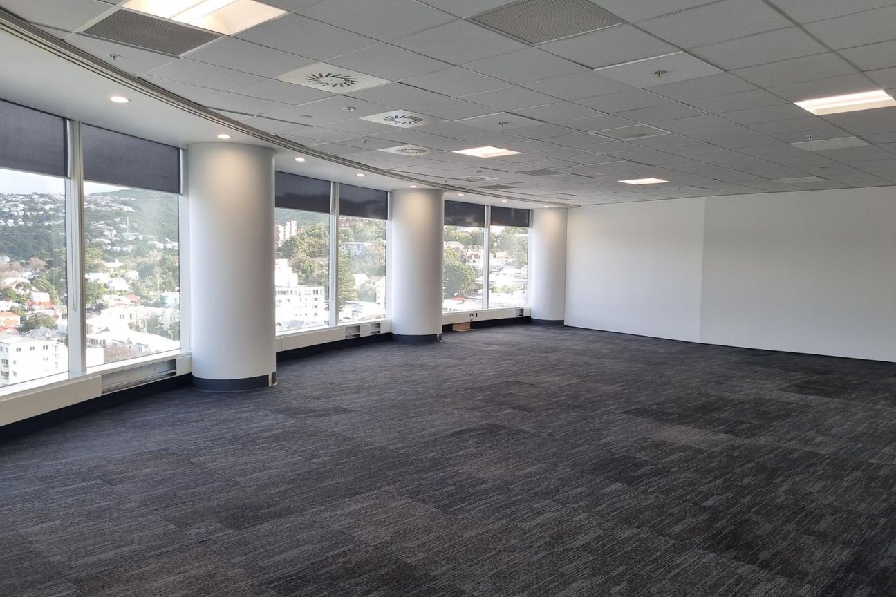 FOR LEASE – Premium Office Space | Level 21 - Vista 5