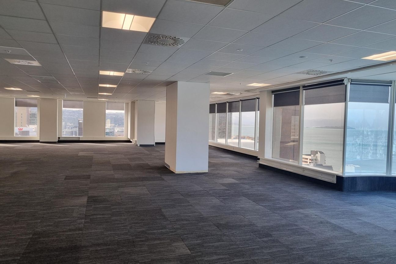 FOR LEASE – Premium Office Space | Level 21 - Vista 4