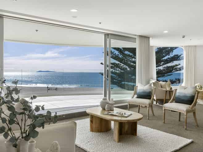 3A/2 Marine Parade, Mount Maunganui