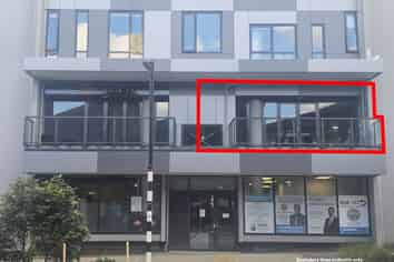 24M² OFFICE/RETAIL SPACE FOR SUBLEASE
