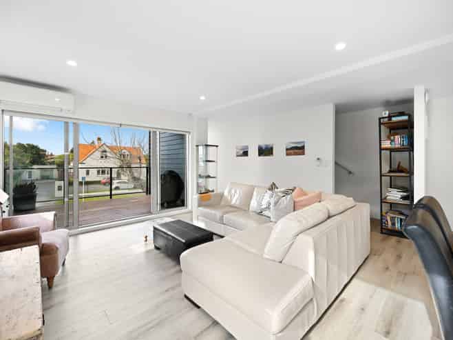 1/14 Hammond Street, Hamilton Central