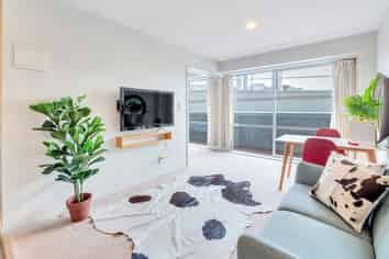24/8 Clayton Street, Newmarket