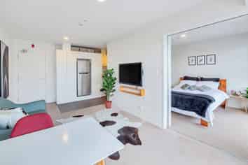 24/8 Clayton Street, Newmarket