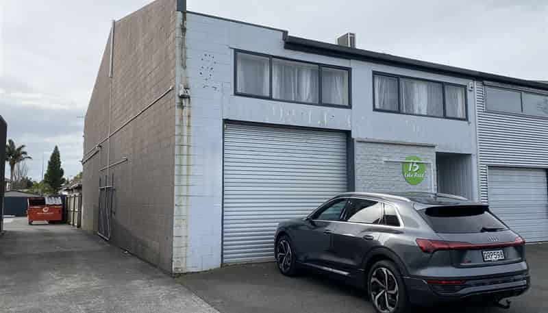  Unit 1, 15 Lake Road, Frankton