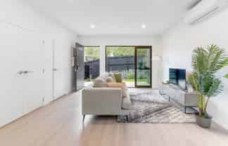 222B/222F Manuka Road, Bayview