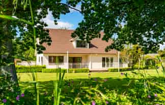 144 Loop Line, Opaki