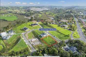 1 Awanui Road, Red Beach
