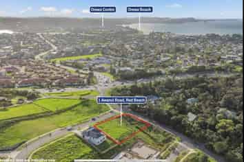 1 Awanui Road, Red Beach