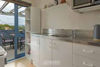 8/16 Freyberg Street, Roslyn