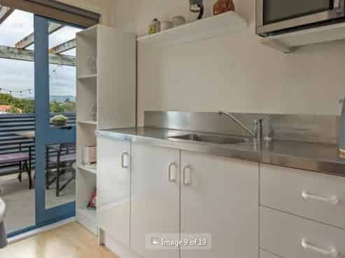 8/16 Freyberg Street, Roslyn