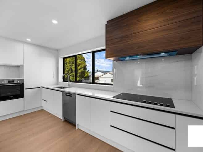 7 Awhi Way, Karaka