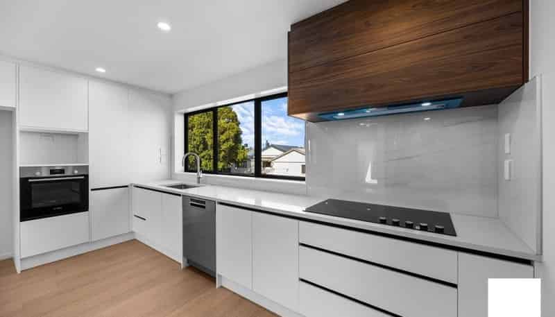7 Awhi Way, Karaka