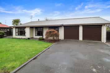 10 Williamson Place, Allenton