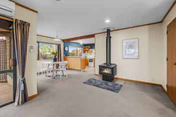 10 Williamson Place, Allenton