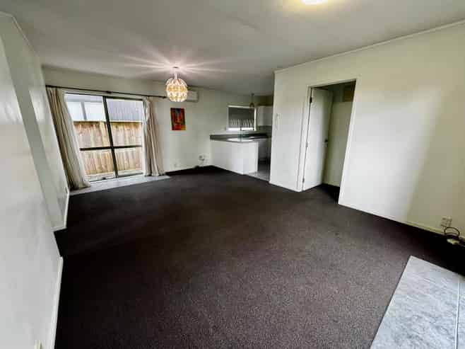 21A Thomas Avenue , Te Atatu Peninsula