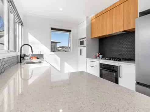 20b Adams Road, Manurewa