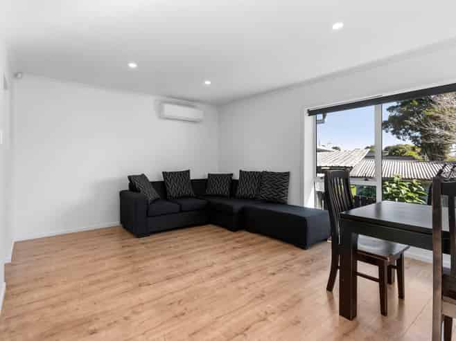 20b Adams Road, Manurewa