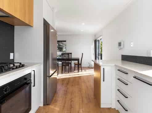 20b Adams Road, Manurewa