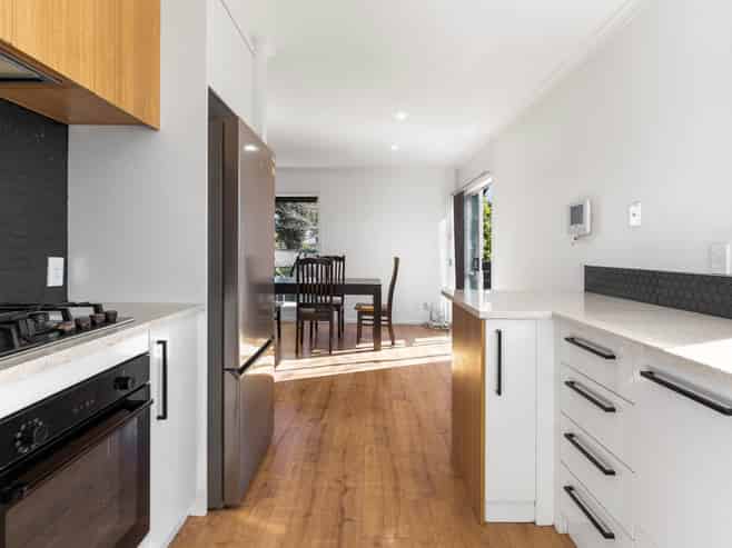 20b Adams Road, Manurewa