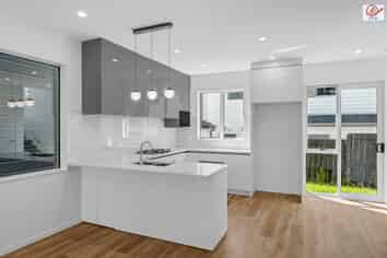  Camellia Amoura, Weymouth