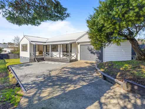 14 Mile Place, Henderson