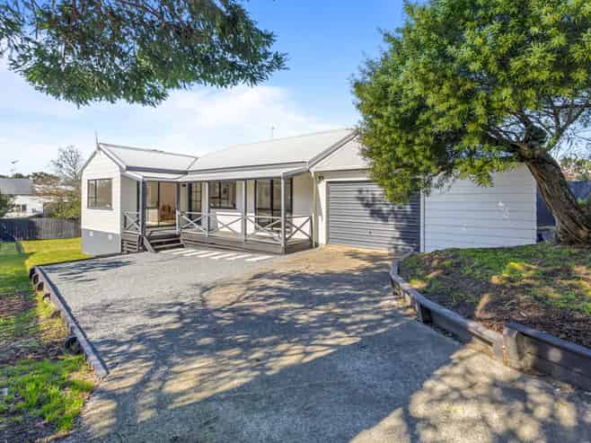 14 Mile Place, Henderson