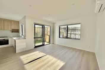 86C Harrington Road, Henderson