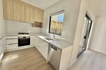 86C Harrington Road, Henderson