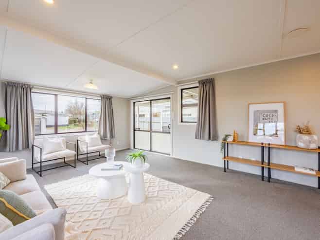 6 Woburn Street, Waipukurau