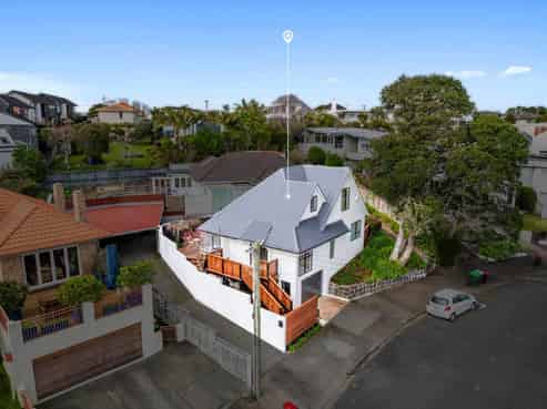 27A Comins Crescent, Mission Bay